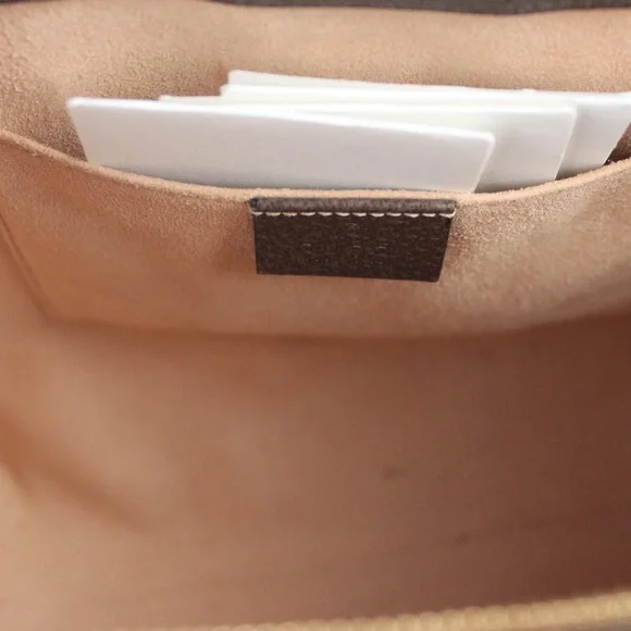 Gucci Beige and Brown Satchel with Red and Green Stripe - Picture 15 of 15